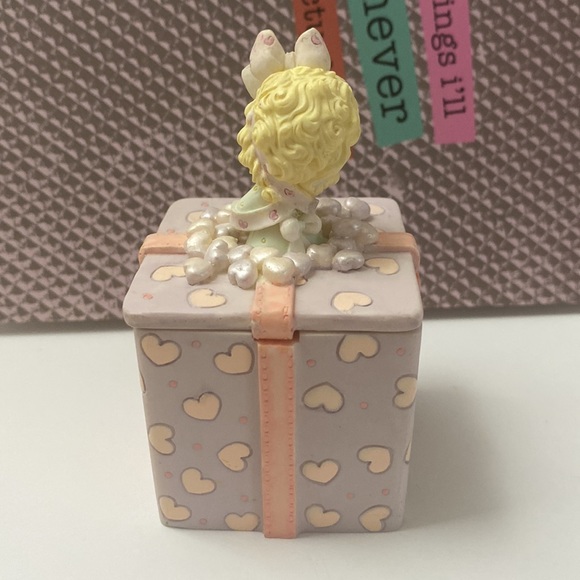 2003 Precious Moments, For Mom, Mom’s love is the Best Gift of all. - Picture 3 of 8